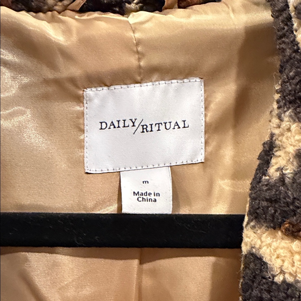 Daily Ritual Leopard Print Teddy Jacket - Picture 2 of 2